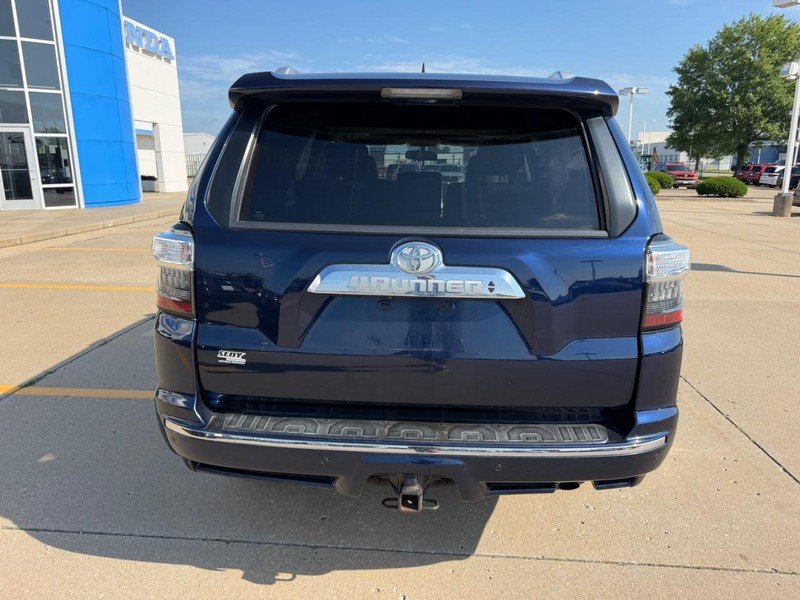 Used 2017 Nautical Blue Metallic Toyota Limited image 3