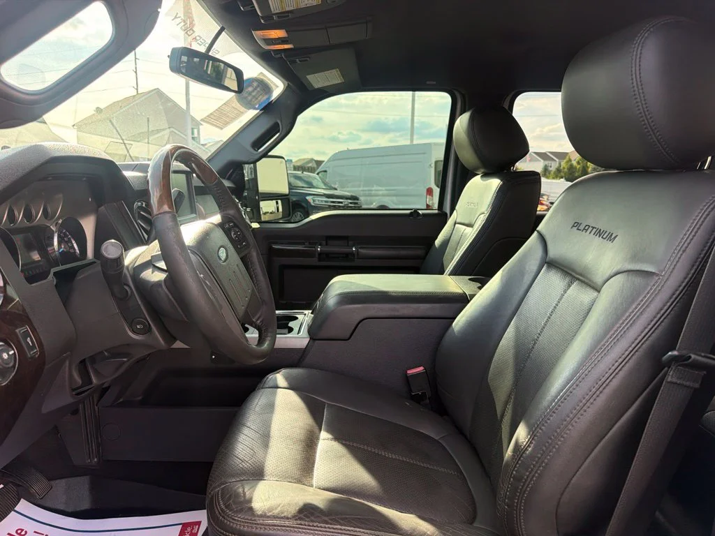 Used 2015 Ingot Silver Ford Lariat image 28