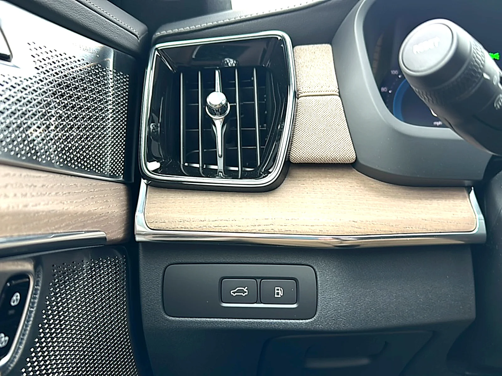 2025 Volvo XC90 Ultra - Photo 26