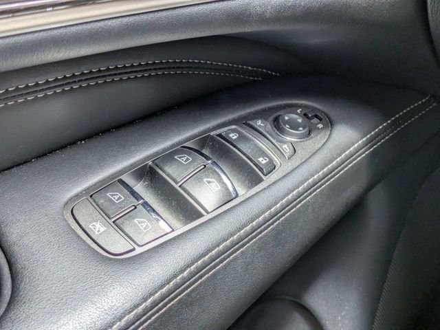 Used 2019 Gray INFINITI LUXE image 25