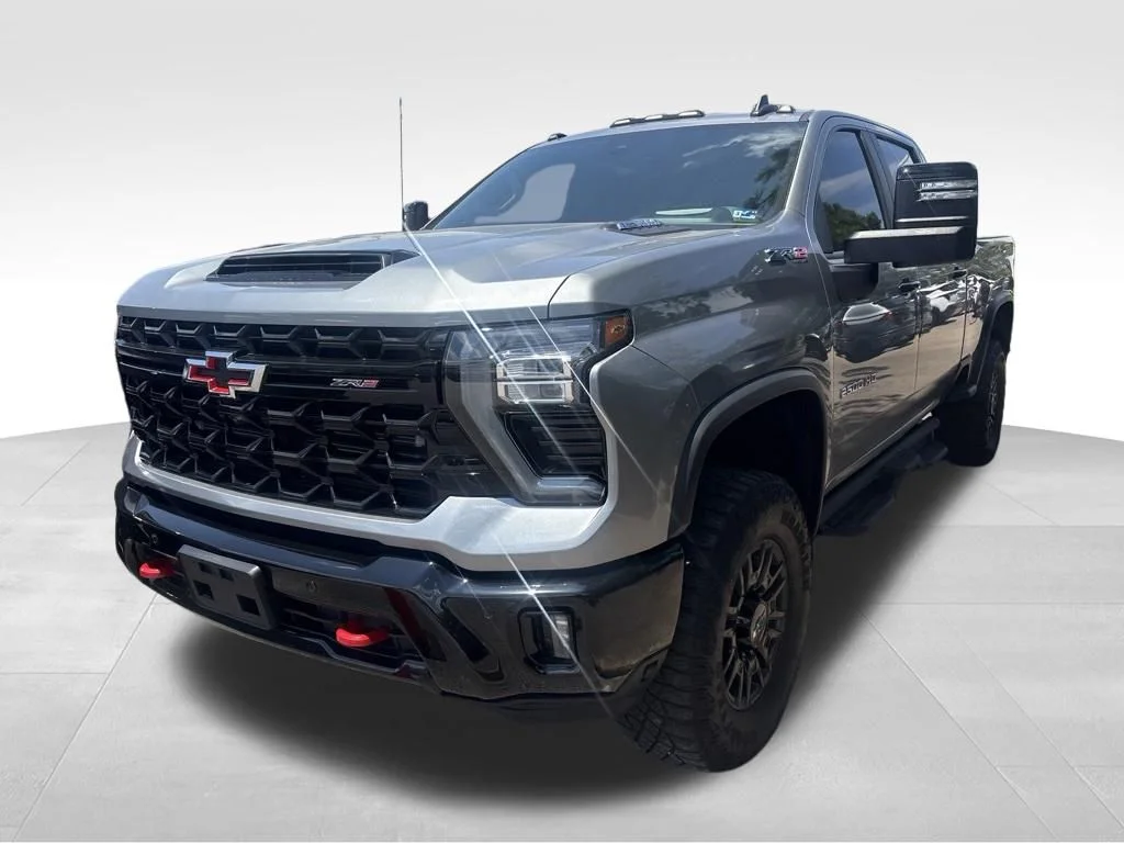 Used 2025 Gray Chevrolet ZR2 image 2