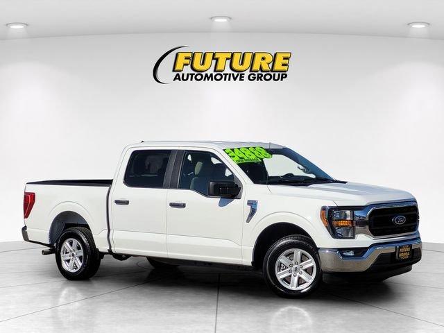 Used 2023 White Ford XLT image 1