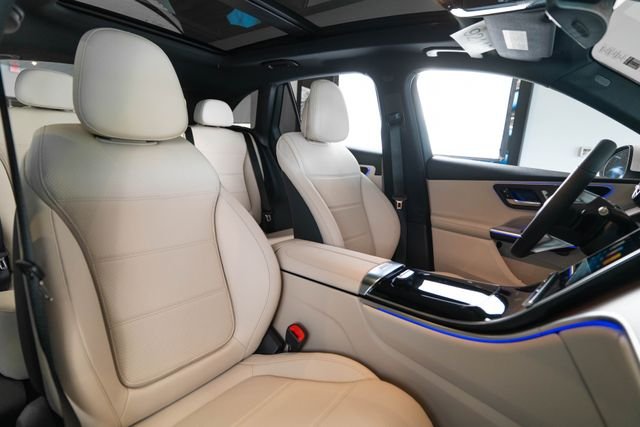 Used 2026 White Mercedes-Benz GLC 300 image 14