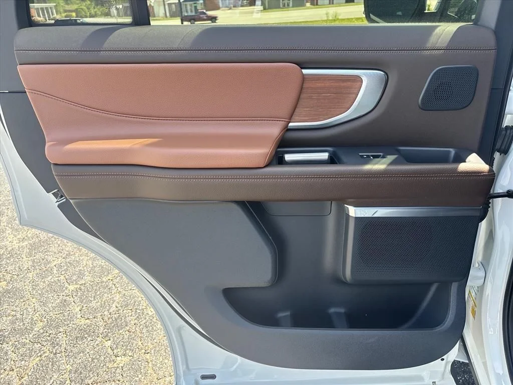 New 2026 Star White Metallic Tri-Coat Ford King Ranch® image 19