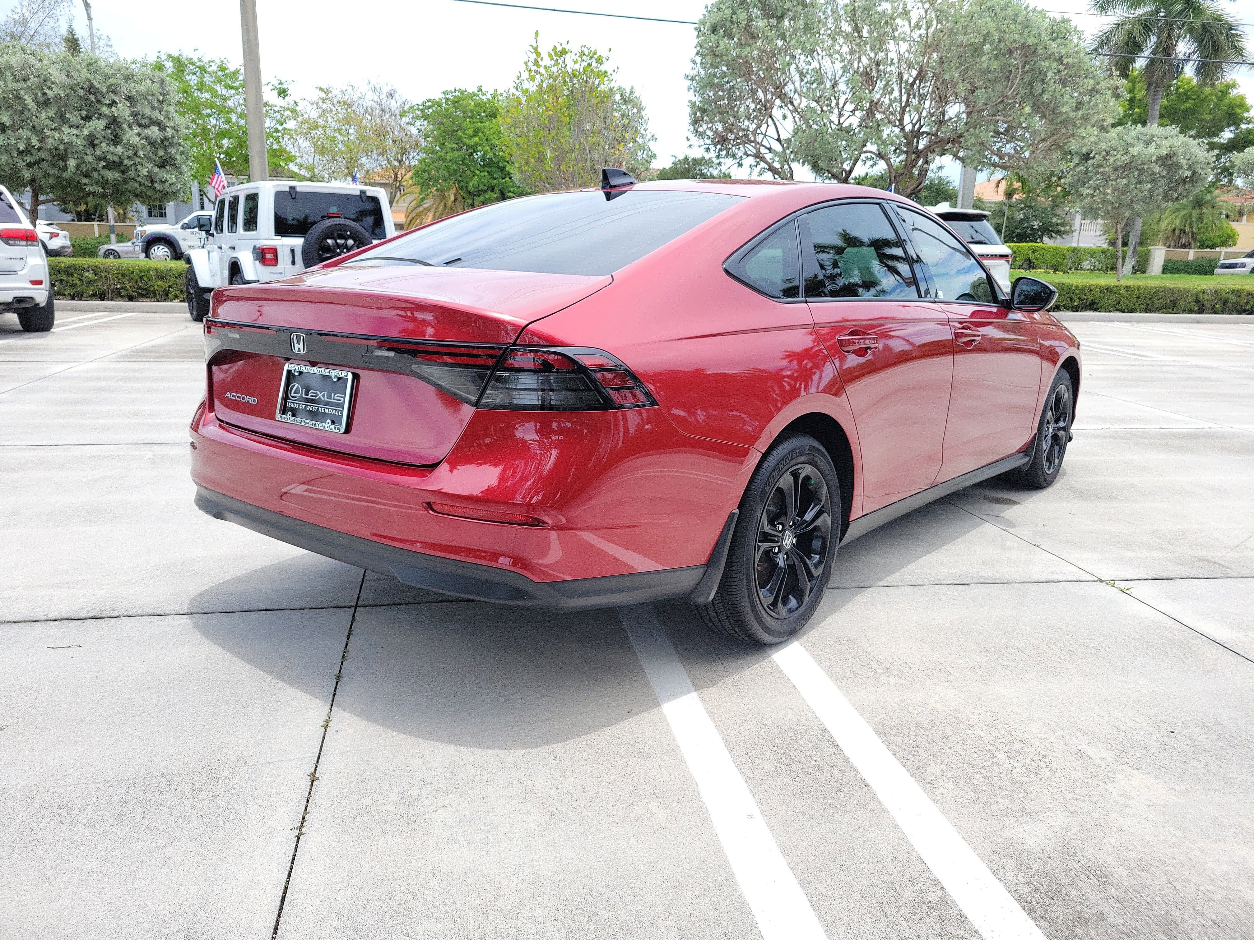 Used 2025 Radiant Red Metallic Honda SE image 9