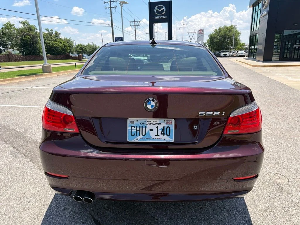 Used 2009  BMW 528i image 6