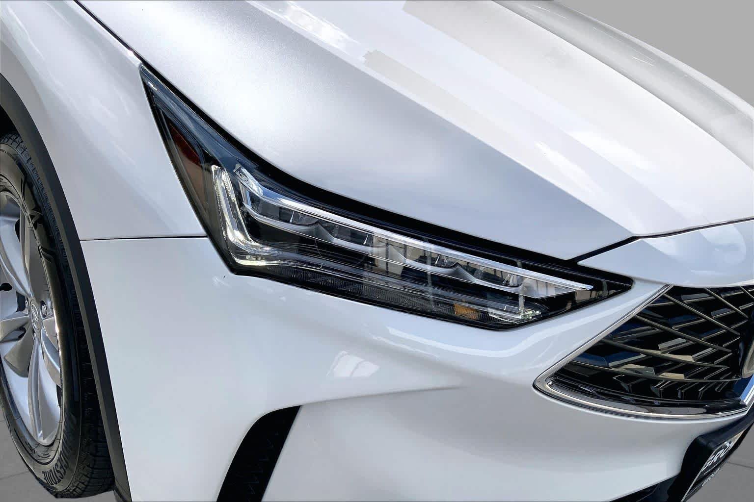 Used 2025 Platinum White Pearl Acura  image 28