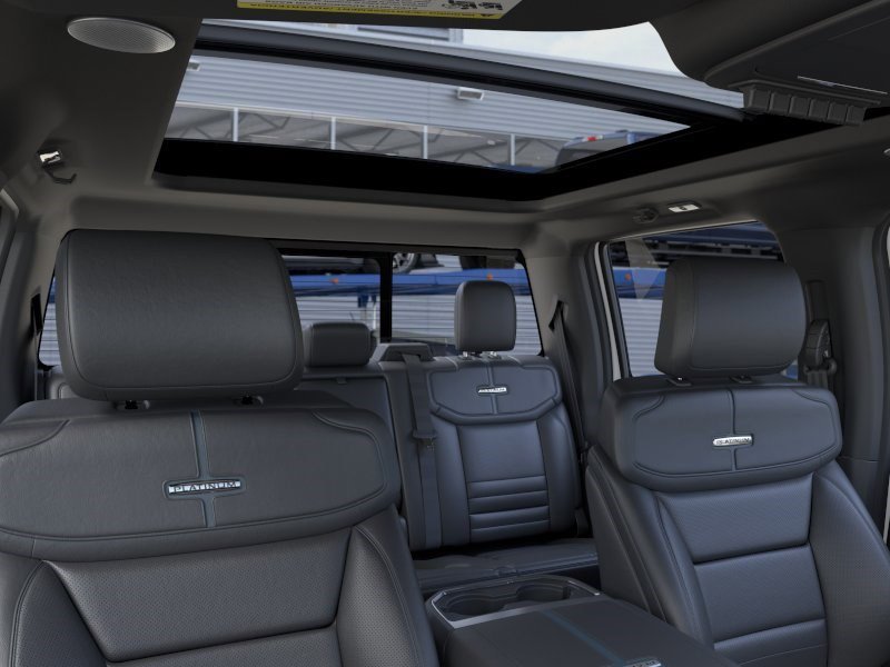 New 2026 Star White Metallic Tri-Coat Ford Platinum image 22