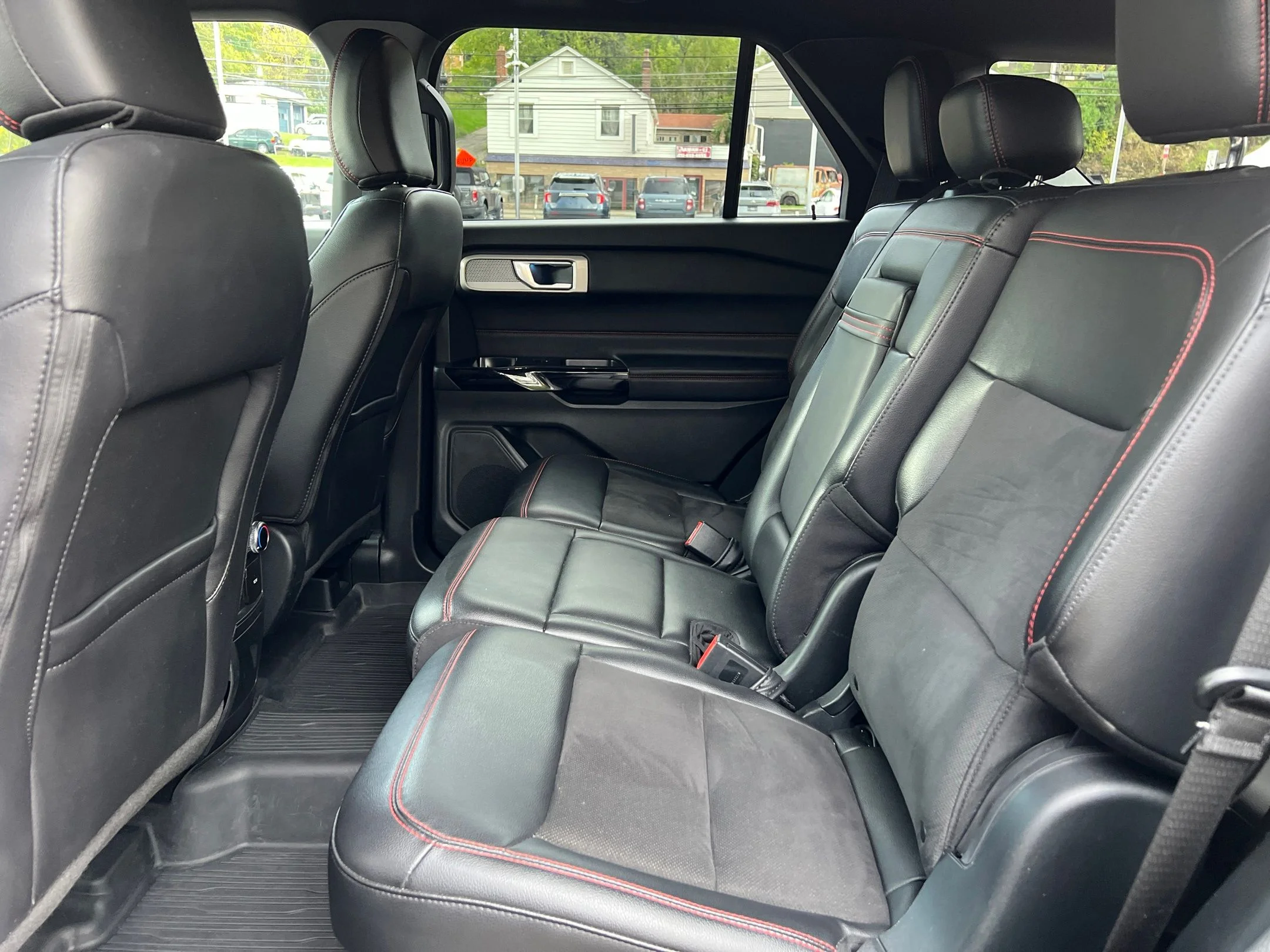Used 2023 Black Ford ST-Line image 27