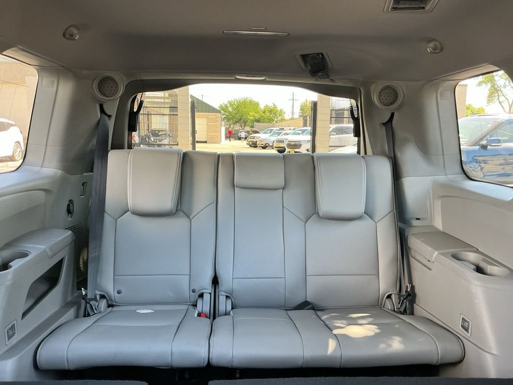 Used 2013 White Honda Touring image 27