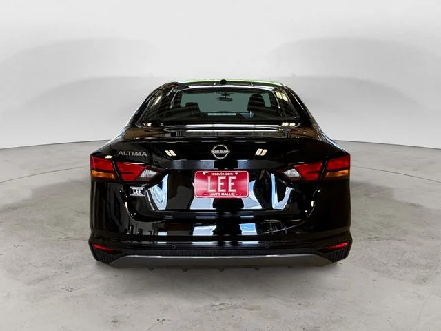 New 2026 Black Nissan 2.5 SV image 5