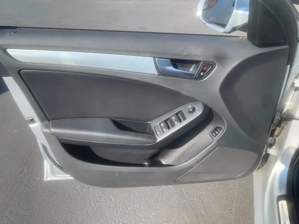 Used 2010 Silver Audi 2.0T Premium image 10