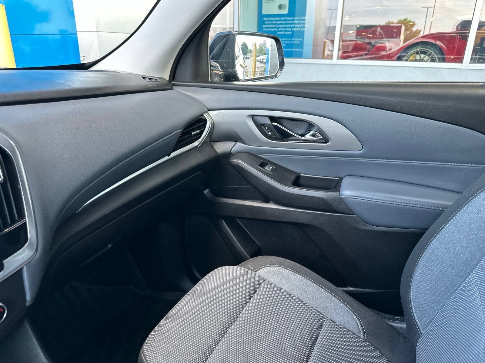 Used 2019 MOSAIC BLACK METALLIC Chevrolet LT Cloth image 37