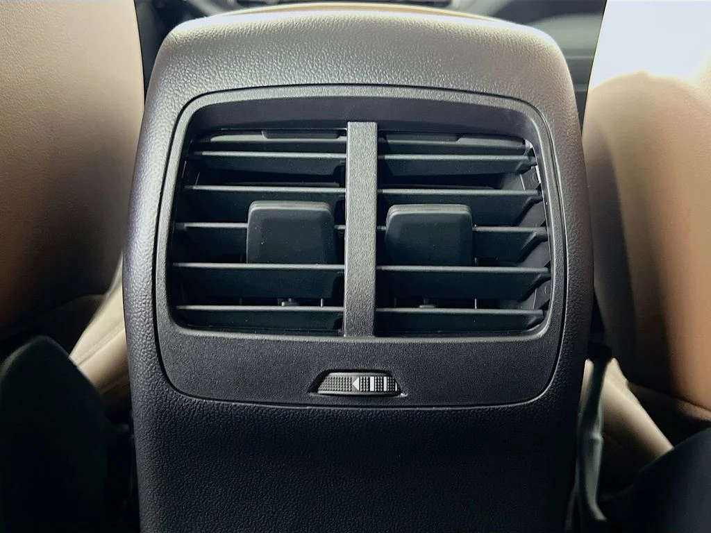 New 2025 Carbonized Gray Metallic Ford Outer Banks image 30