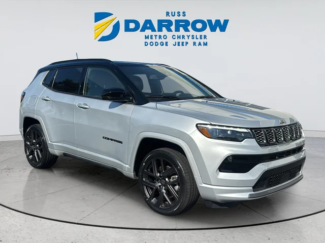 Used 2024 Silver Jeep Limited image 7