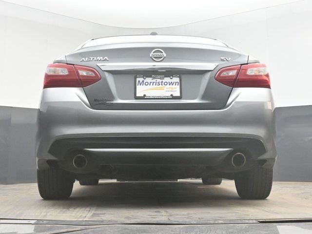 Used 2018 Gray Nissan 2.5 SV image 43