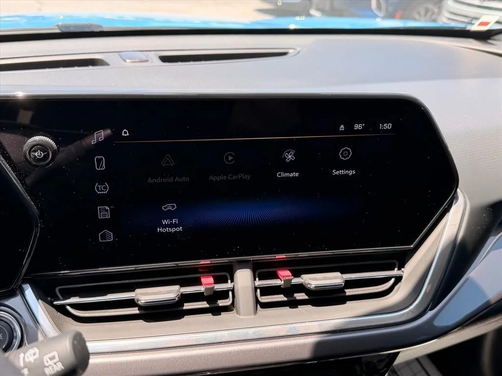Used 2025 Blue Chevrolet ACTIV image 21