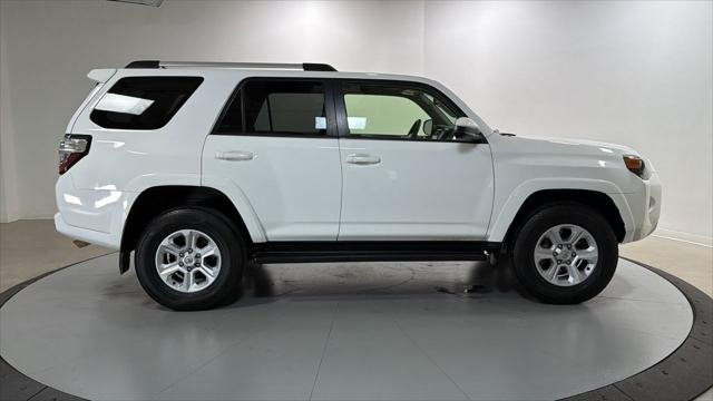 Certified Used 2022 ICE CAP Toyota SR5 image 6