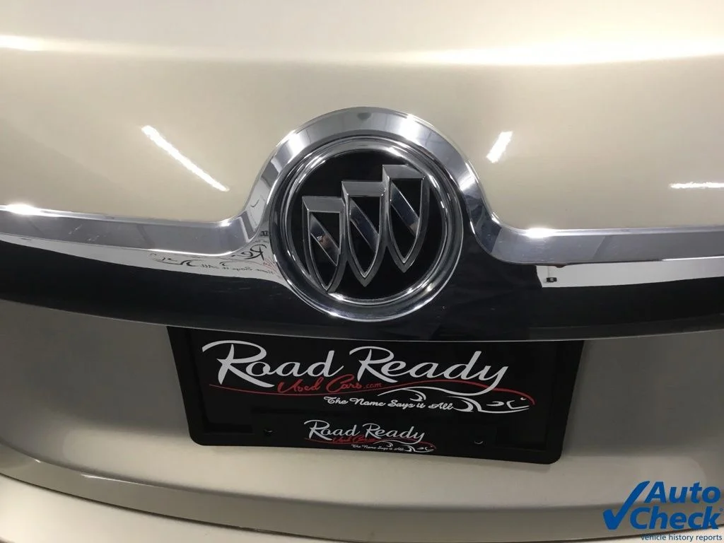 Used 2010 Gold Buick CXL image 13