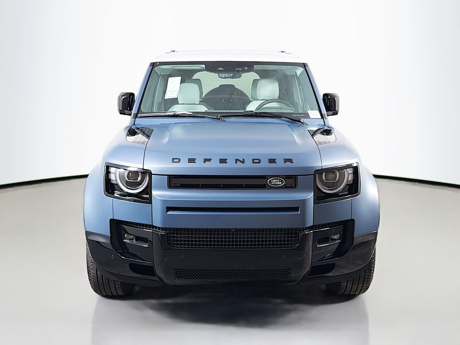 New 2026 Tasman Blue Land Rover X-Dynamic SE image 8