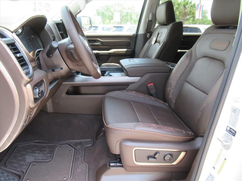 New 2026 Ivory White Tri-Coat Pearl-Coat Exterior Paint RAM Limited image 19