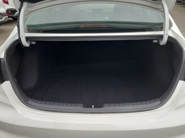 Used 2024 Snow White Pearl Kia LXS image 7
