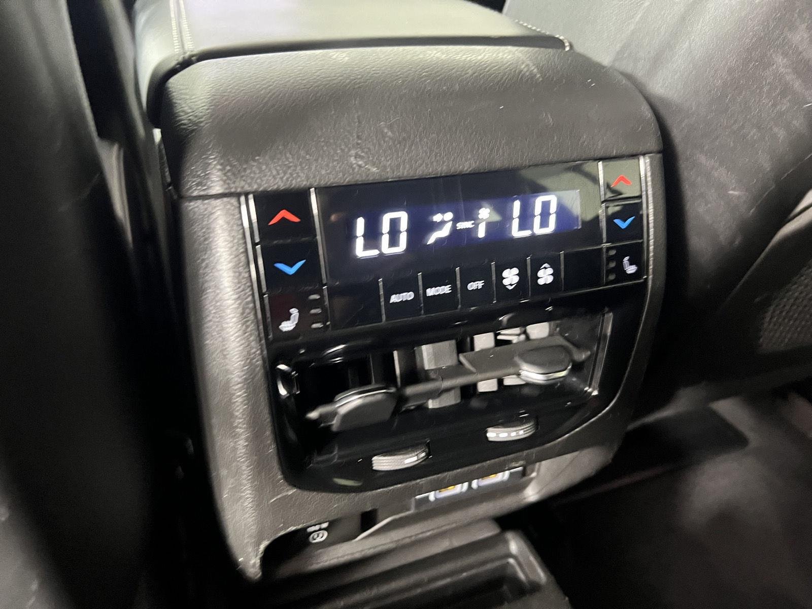Used 2021 Bright White Clearcoat Jeep Overland image 29
