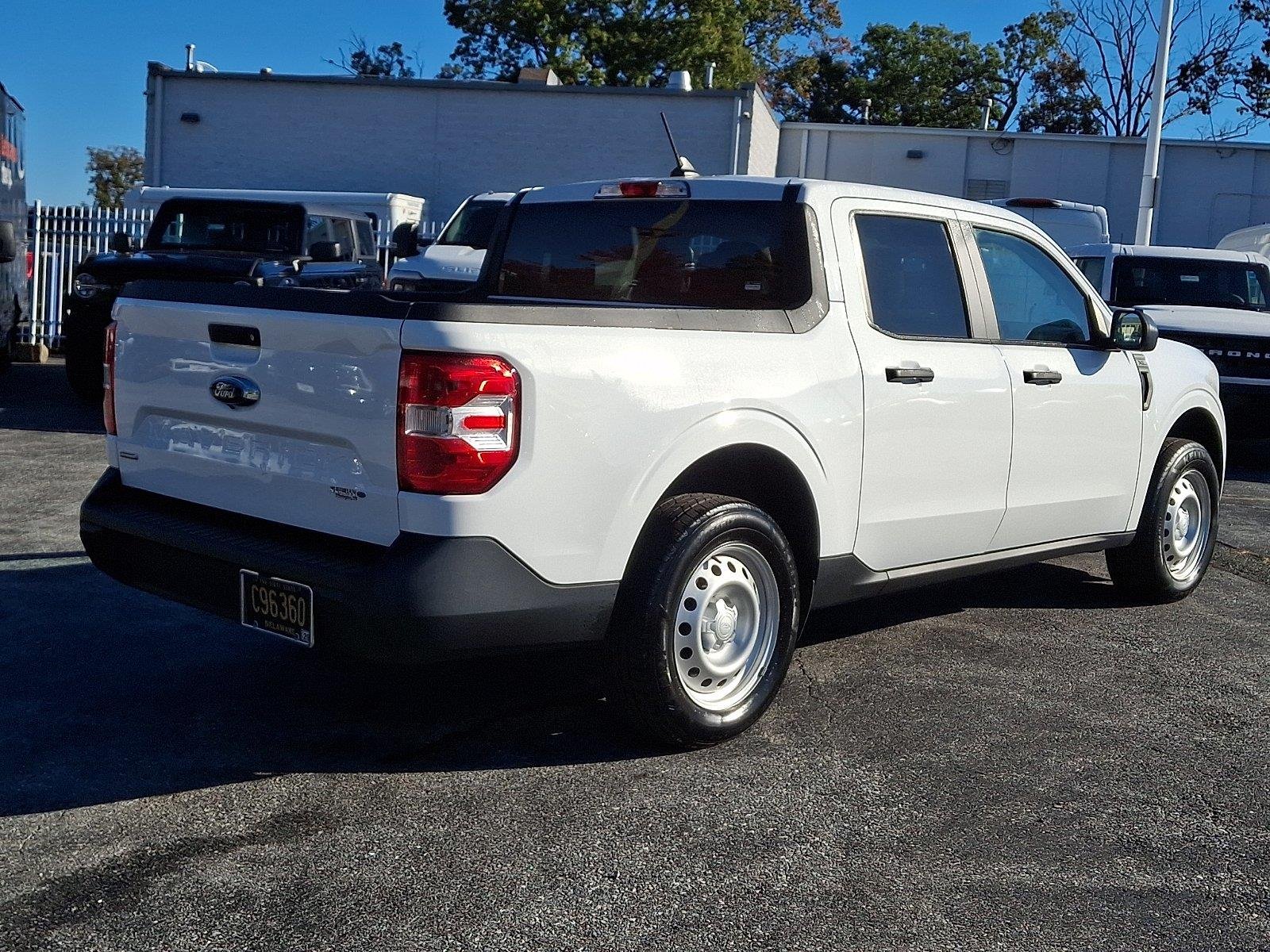 Used 2022 Oxford White Ford XL image 6