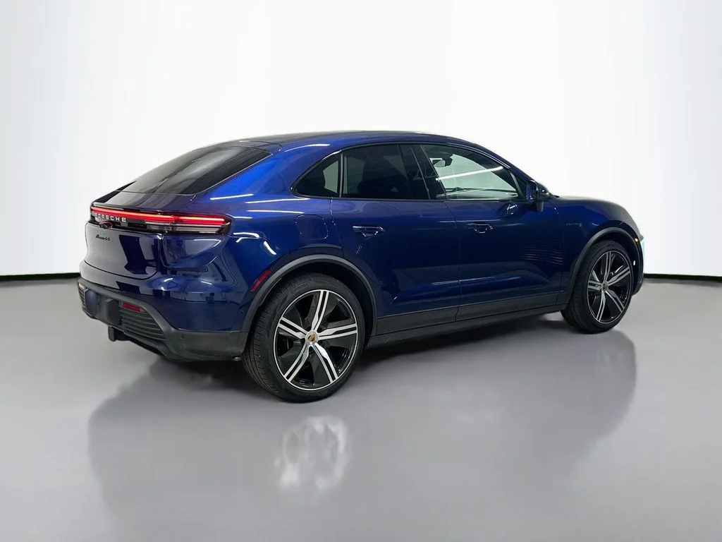Used 2025 Blue Porsche 4S image 9
