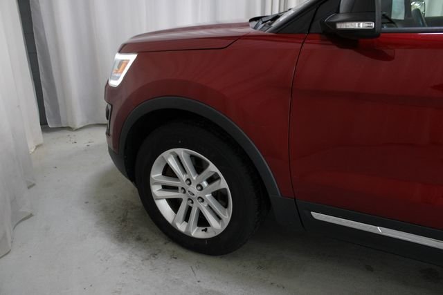 Used 2016 Ruby Red Metallic Ford XLT image 35