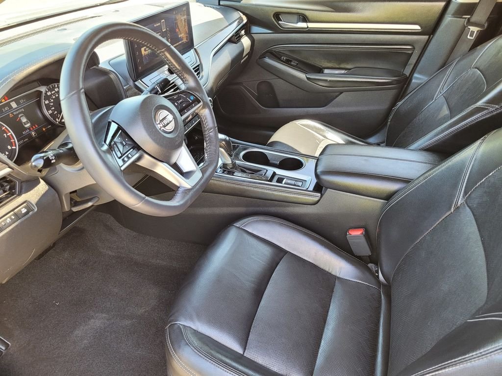 Certified Used 2023 Gun Metallic Nissan 2.5 SL image 15