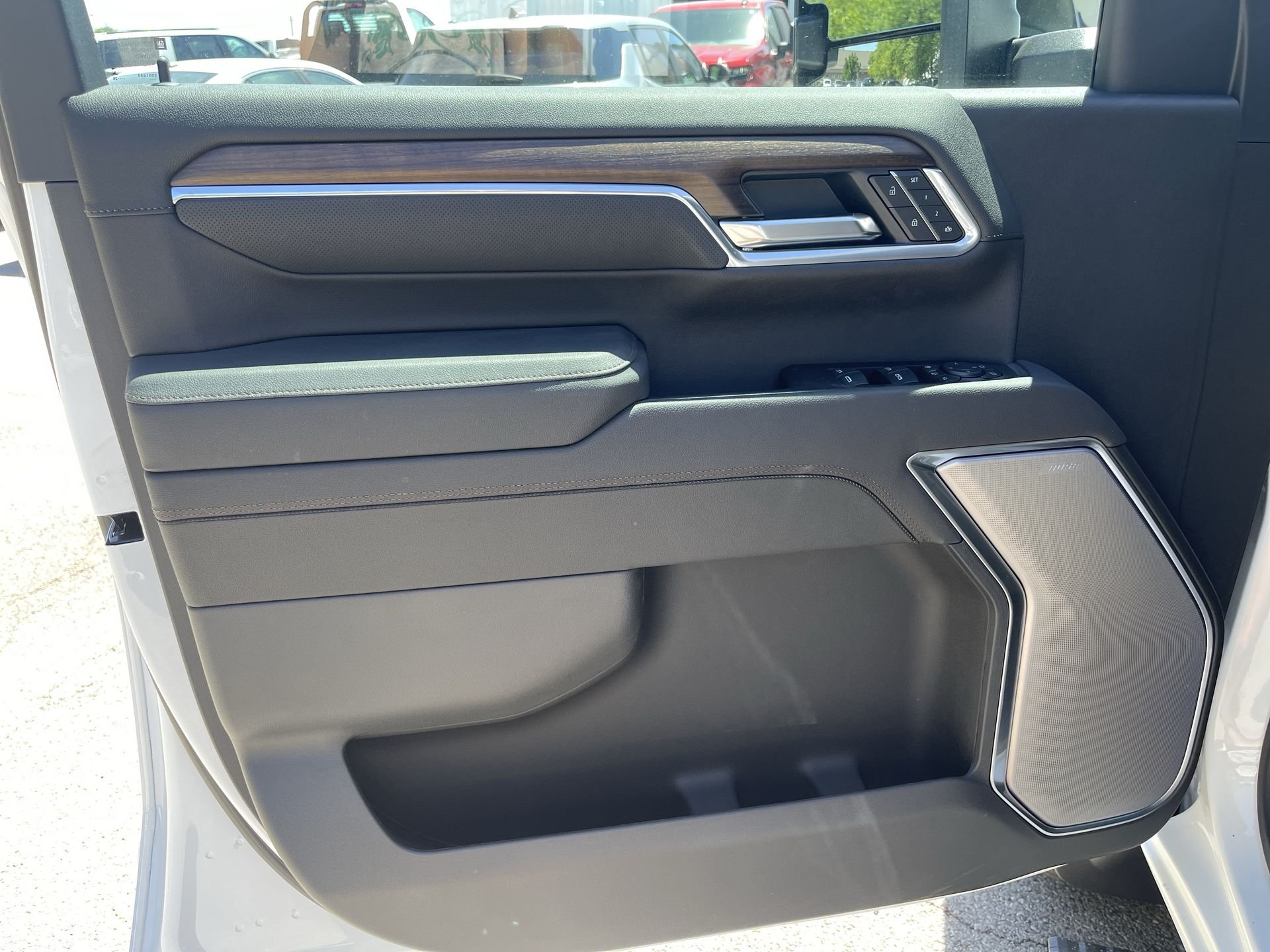 2026 Chevrolet Silverado 2500 HD High Country - Photo 23