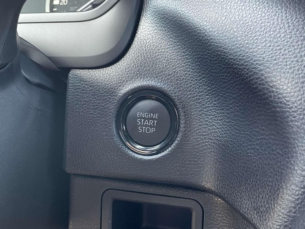 2025 Toyota Tundra SR5 - Photo 32