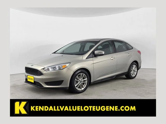 Used 2015  Ford SE image 1