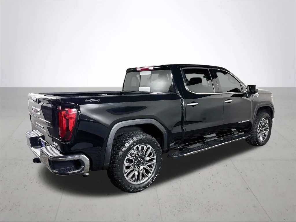 Used 2024 Black GMC SLT image 6