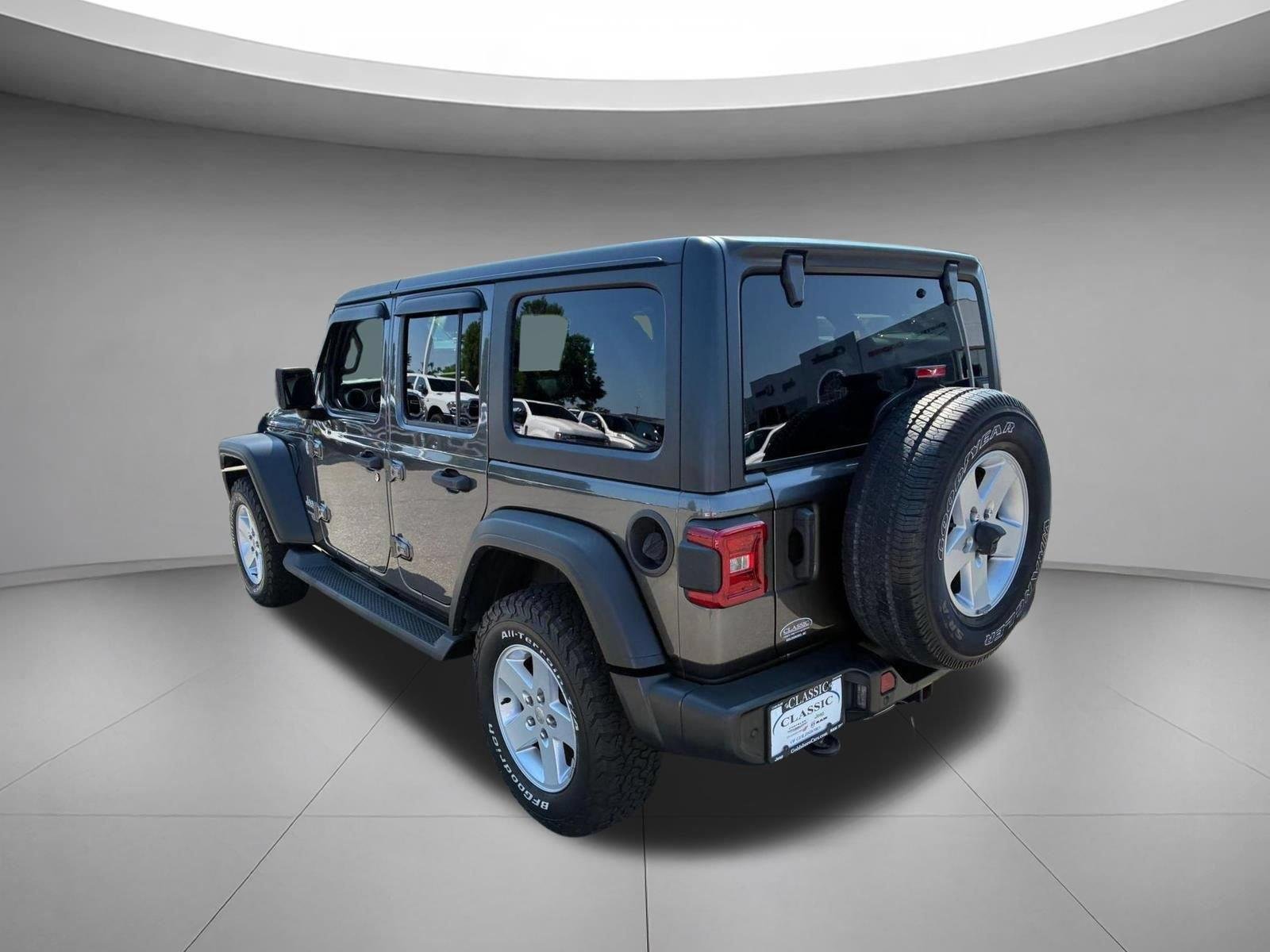 Used 2021 Granite Crystal Metallic Clearcoat Jeep Unlimited Sport S image 5