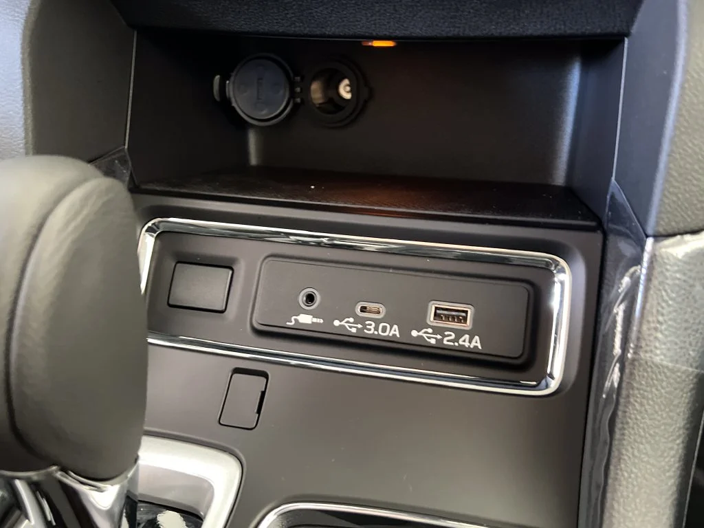 New 2027 DAYBREAK BLUE PEARL Subaru Premium 7-Passenger image 29