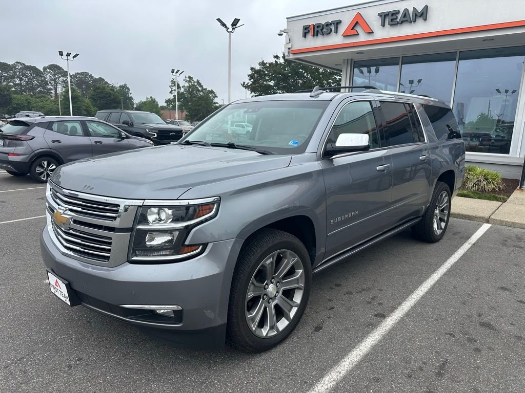 2020 Chevrolet Suburban 4WD 1500 Premier's photo
