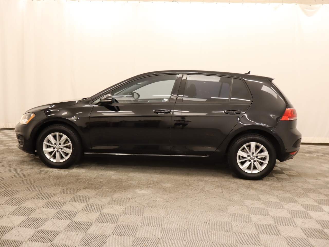 Used 2017 Volkswagen Golf S with VIN 3VW217AUXHM029656 for sale in Scottsdale, AZ