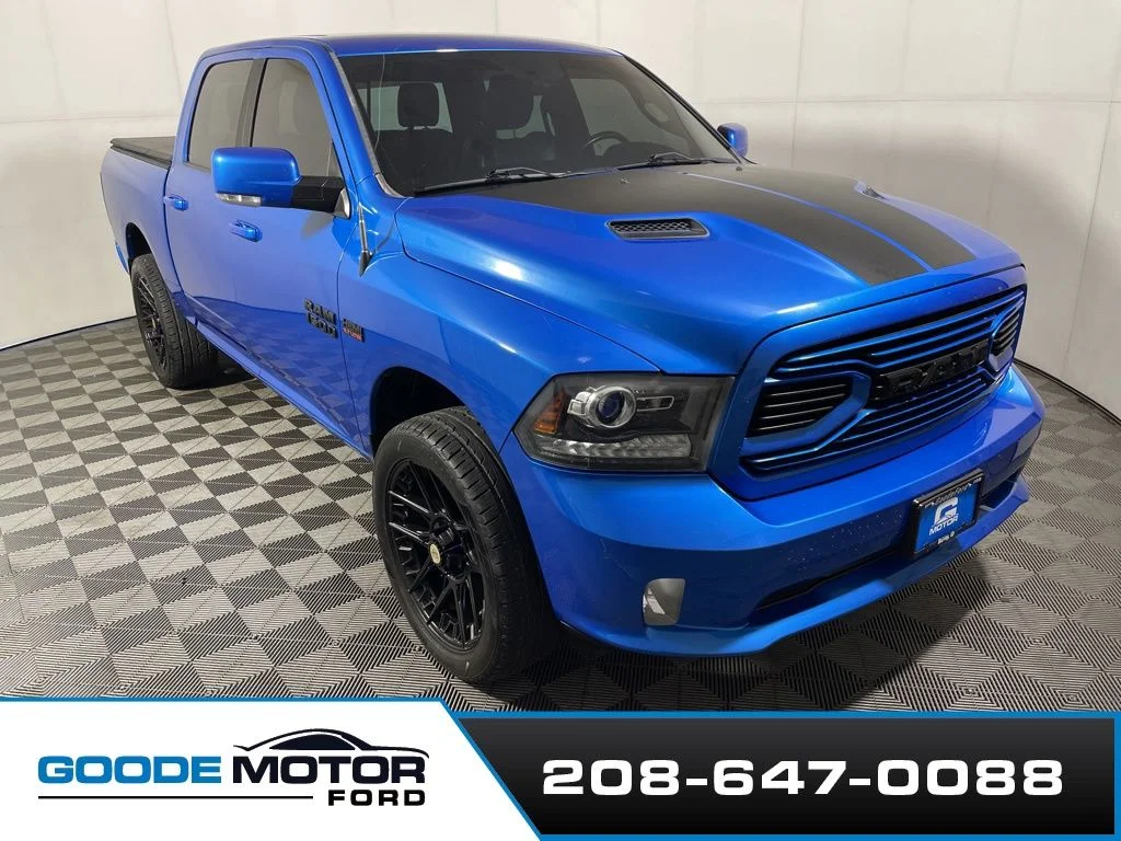 2018 RAM 1500 Sport 4x4 Crew Cab 5'7's photo