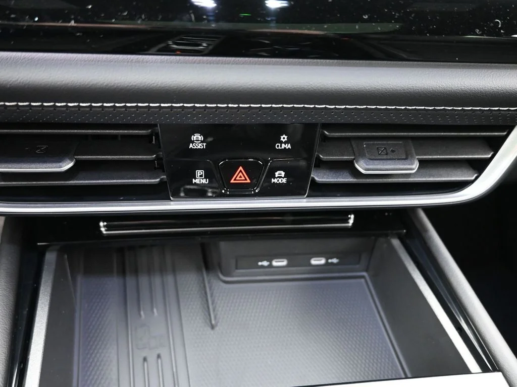 New 2026 Silver Mist Metallic Volkswagen 2.0T SEL R-Line Black image 19