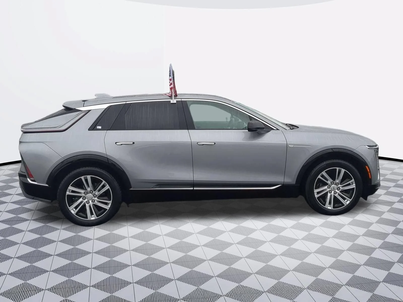 2024 Cadillac LYRIQ Tech - Photo 8
