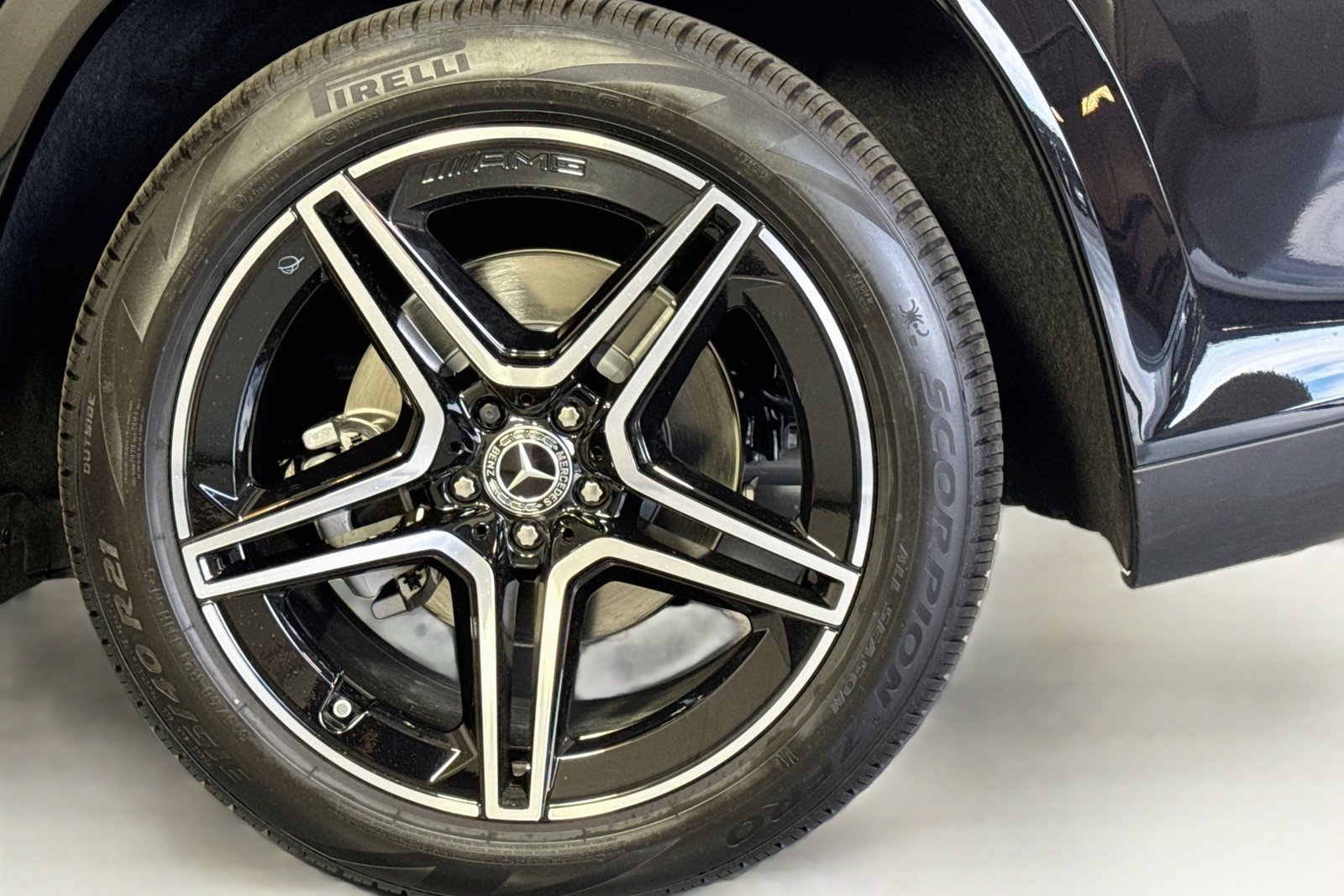 New 2026 Obsidian Black Metallic Mercedes-Benz GLS 450 image 30