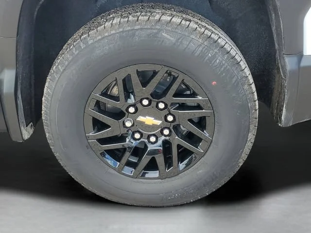 New 2026 Summit White Chevrolet LT - Extended Range image 29