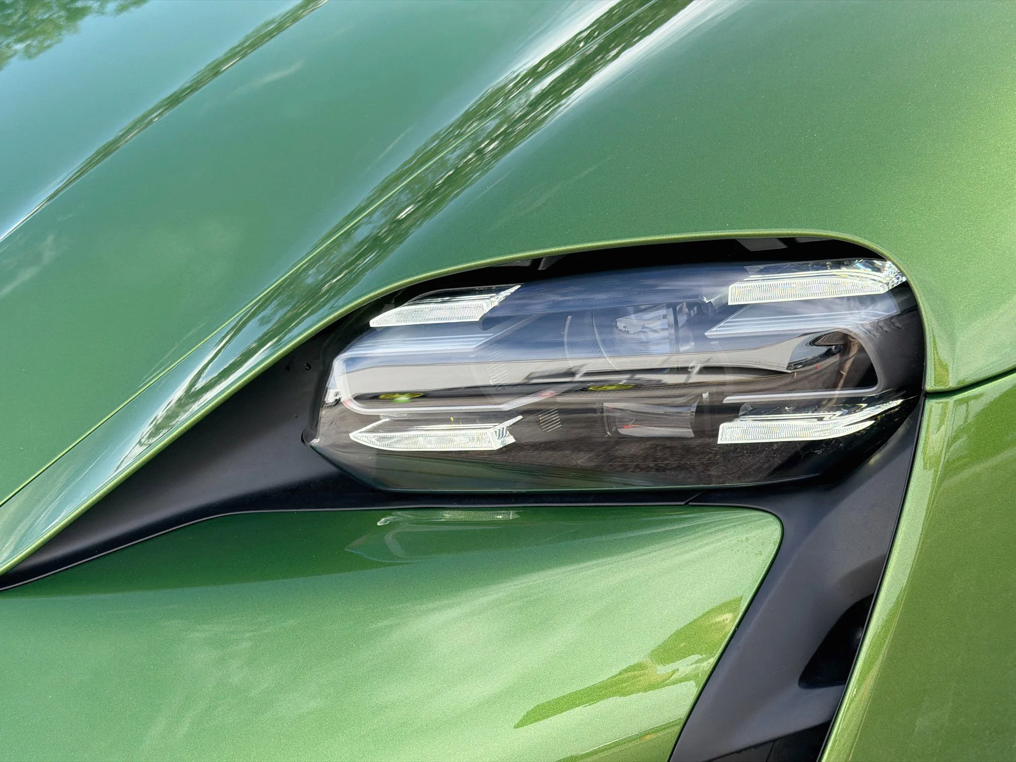 Used 2023 Green Porsche Base image 9