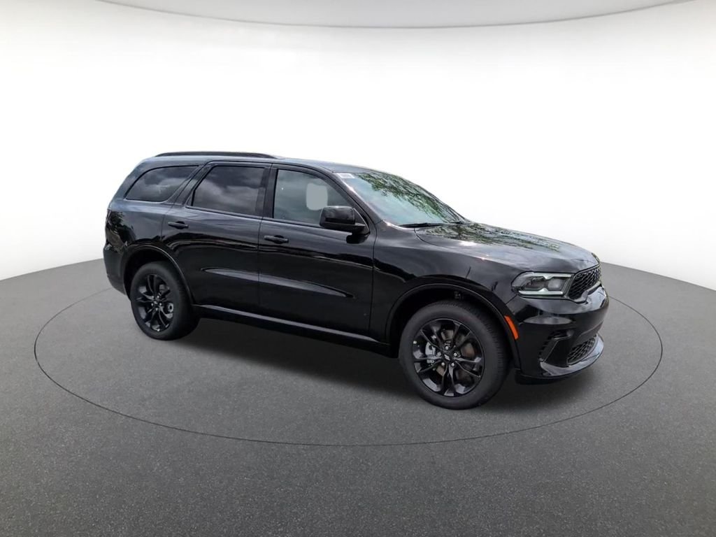 New 2026 Diamond Black Clear-Coat Exterior Paint Dodge GT image 5