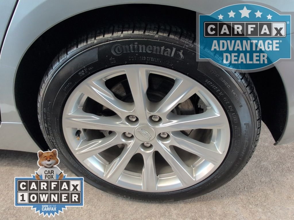Used 2024 Silver Cadillac Luxury image 10