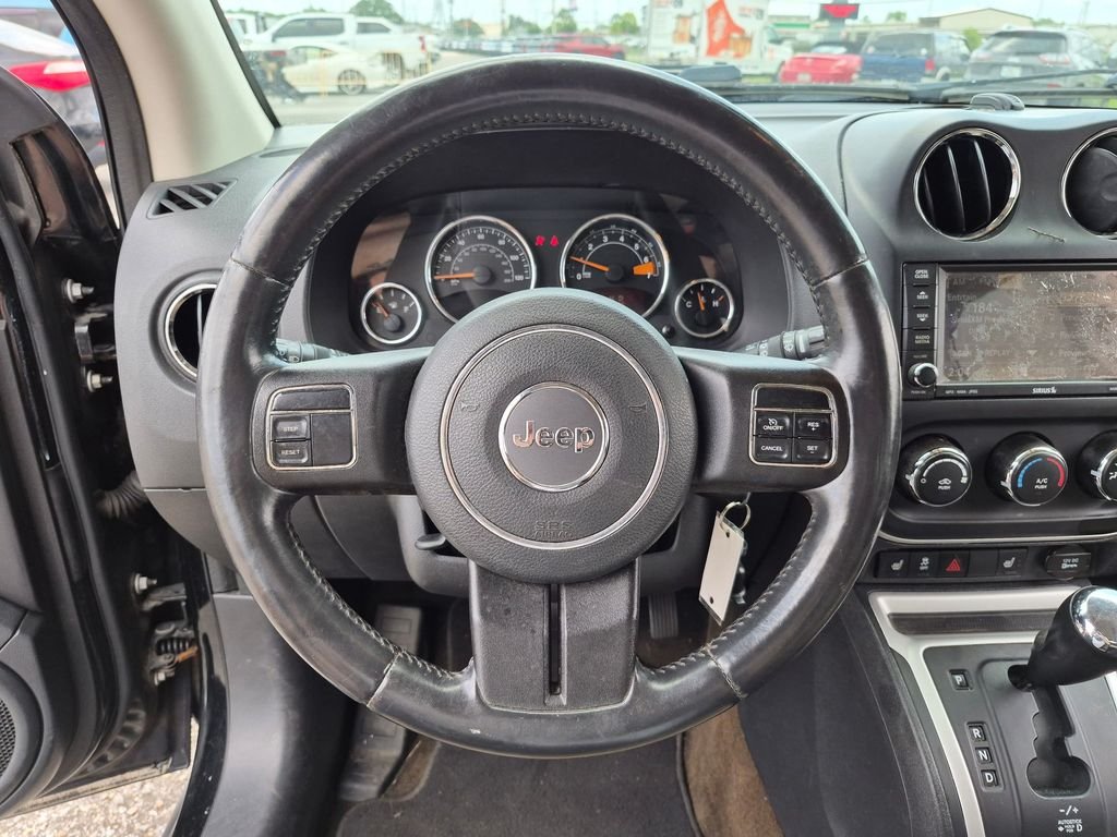 Used 2014 Black Jeep Latitude image 31