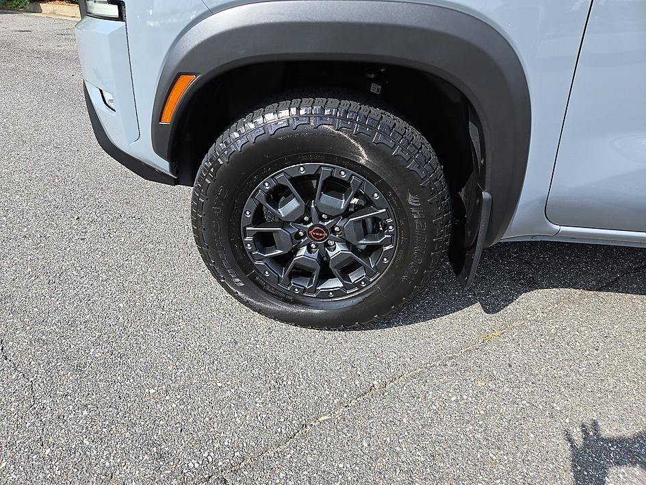 Used 2024 Boulder Gray Pearl Nissan PRO-4X image 8