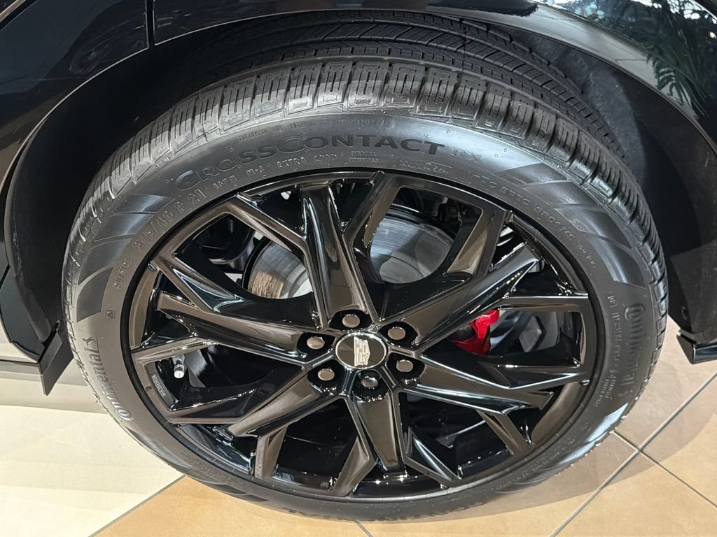 2026 Cadillac OPTIQ V-Series - Photo 25